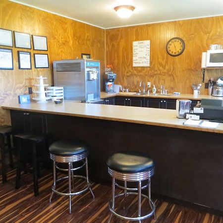 Orchard View Bed And Breakfast Moose Jaw Exterior foto