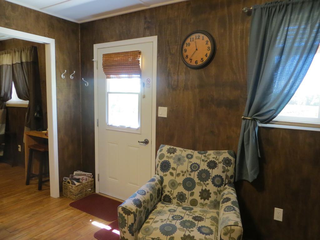 Orchard View Bed And Breakfast Moose Jaw Exterior foto